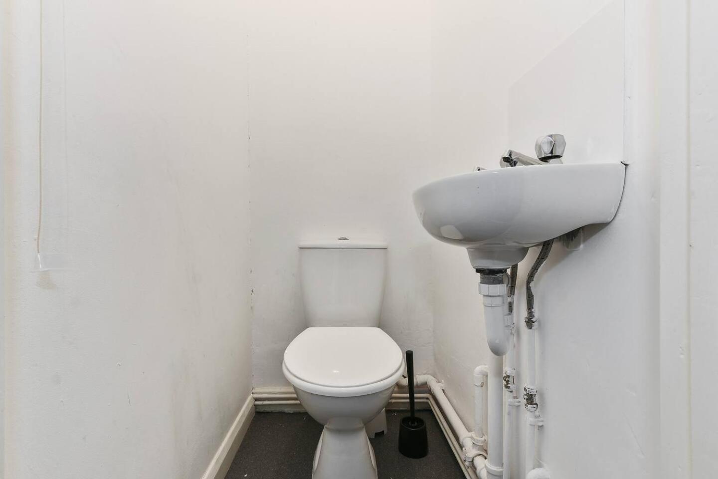 Prime Location Stylish 4-bed House Near Trent Br Nottingham